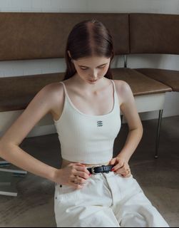 （分類：）位於 。 由 thriftingisthenewsexy 提交（商品編號 1441720420，圖片 1）。簡介： 。