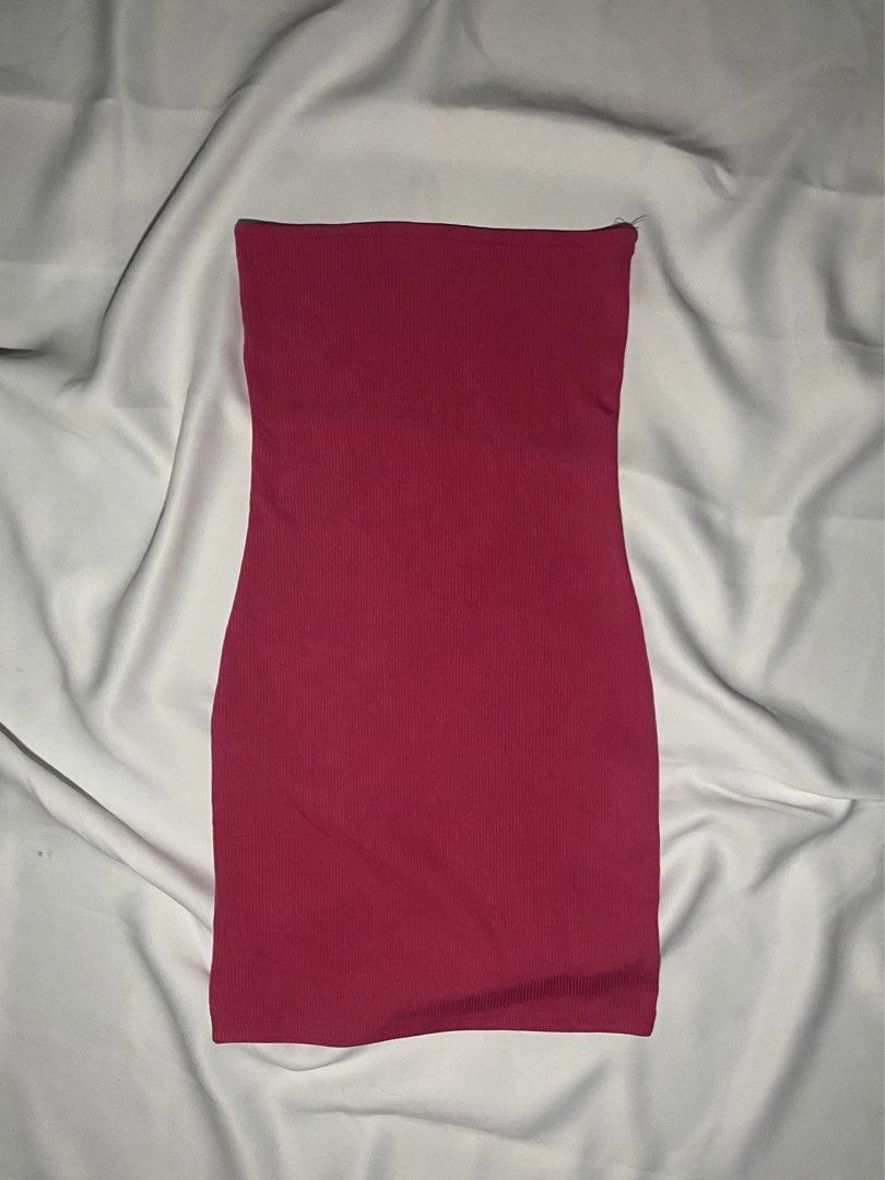 Pink Tube Dress (Category: Dresses) located in Manila. Submitted by shopbyfab (Listing ID 1441728050, Image 1). Description: .