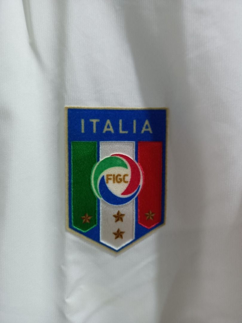 (PRICE DROP) - PUMA ITALIA SOCCER WINDBREAKER JACKET FIGC (Category: Coats, Jackets and Outerwear) located in Calamba. Submitted by rootsph (Listing ID 1441670097, Image 3). Description: Details: Fits XL. Dimes: 24W x 28L Color: White Condition: Excellent, no issue, neck tag faded and cut wash tags (half of QR code still visible) Please manage your expectation, item being sold is preloved and not brand new unless stated otherwise. Major and minor