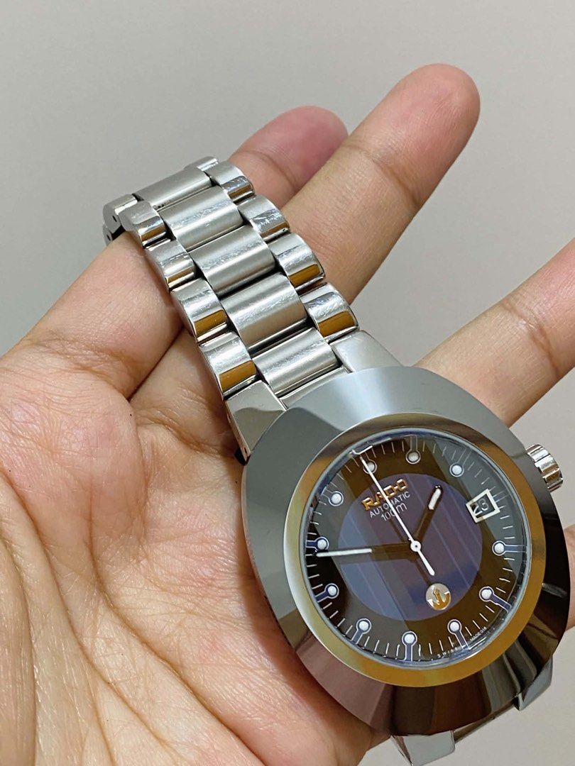 Rado Diastar Complete (Category: Luxury Watches) located in Bulacan. Submitted by youlovewatches (Listing ID 1441647212, Image 2). Description: Rado Diastar Original Complete Our Price: 39,000 Php Details: All Stainless Strap Automatic Movement 37.5mm Case Diameter 3'0 Day Date Calendar Deployant Clasp Strap 9/10 Very Good condition, All working Free Polish upon request Guaranteed Authentic SRP / Mall Price:75,000-85,000 php Set with: Presentatio