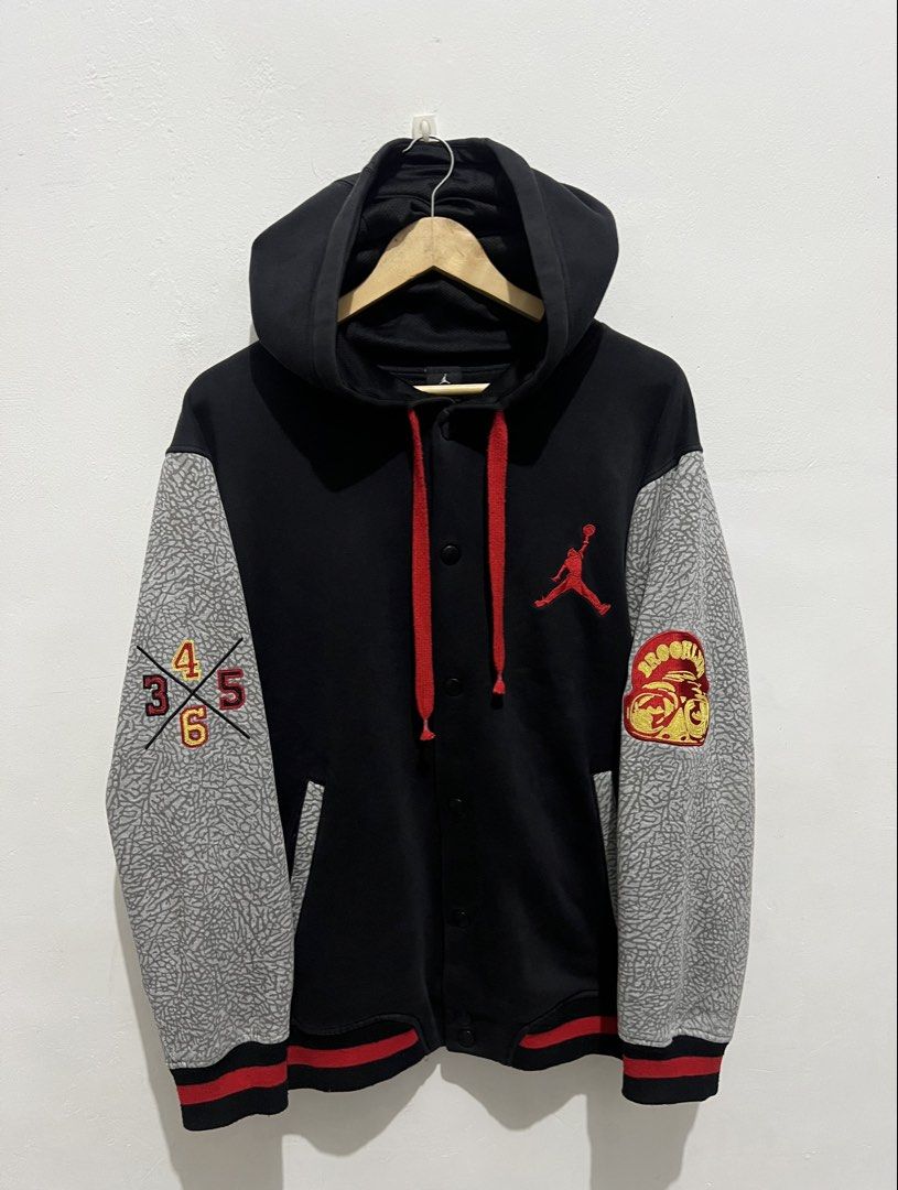 Rare Jordan Brooklyn Bridge (Category: Activewear) located in Bacoor. Submitted by basicthrift (Listing ID 1441587857, Image 1). Description: In good condition Large on tag can fit up to XL Pm for more info .