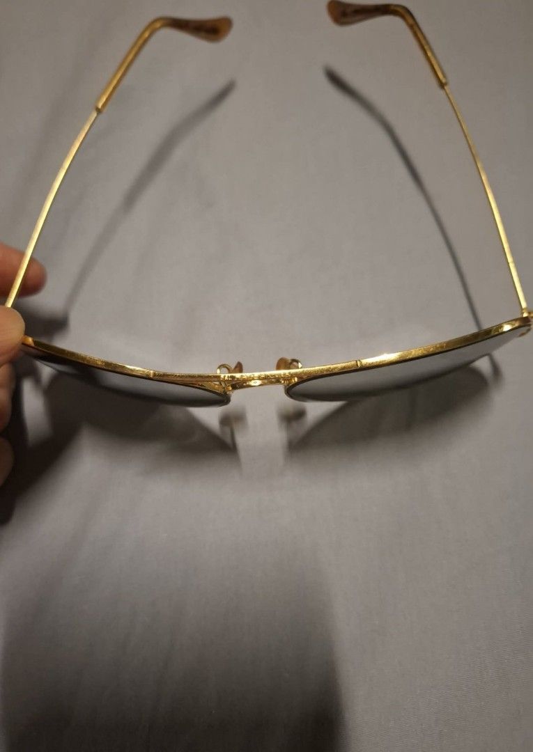 Rare vintage Ray-Ban Gold Aviator (Category: Sunglasses & Eyewear) located in Angono. Submitted by mel8704 (Listing ID 1441700517, Image 3). Description: model: RB3025 collectible, rare, super nice, elegant few signs of usage since this is vintage already project 4 QC pickup /meetup 🌹No casing included.