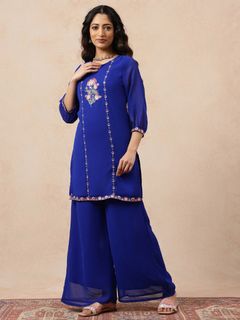 (Category: ) located in . Submitted by intrenddresses (Listing ID 1441736759, Image 1). Description: .