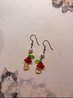 (Category: ) located in . Submitted by puff_beads (Listing ID 1441695750, Image 1). Description: .