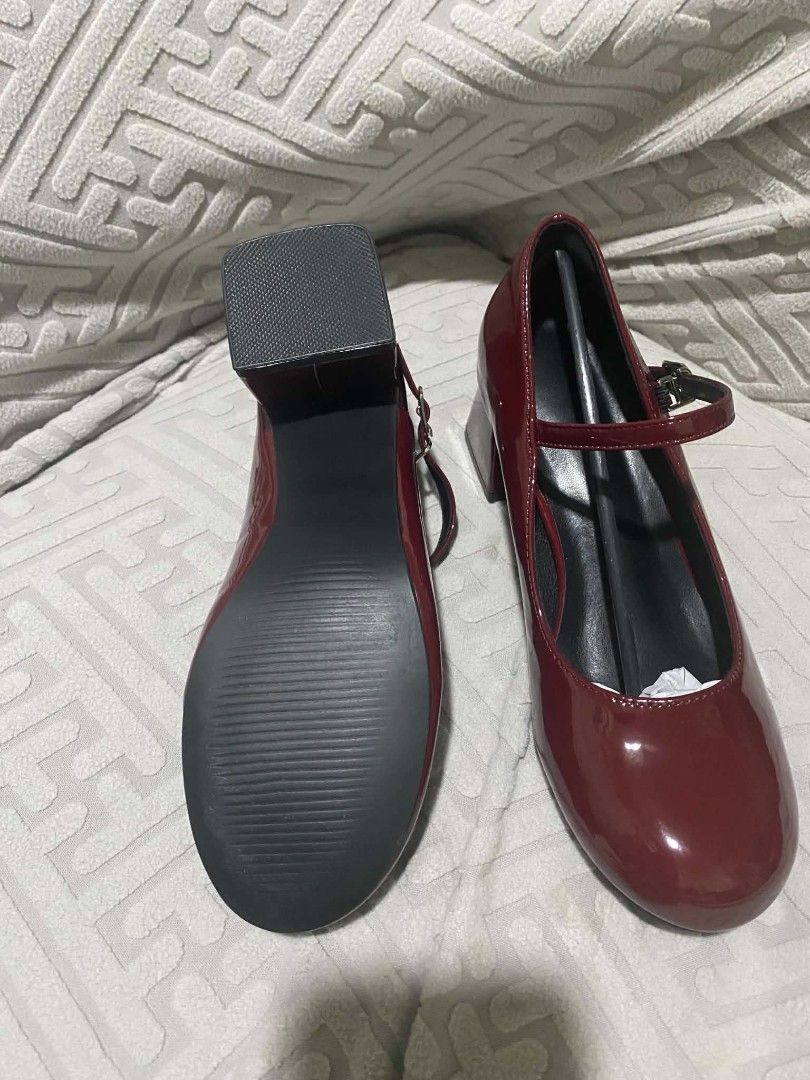 Red Patent Mary Jane Block Heels (Category: Heels) located in Mandaluyong City. Submitted by beaucraft_mnl (Listing ID 1441598987, Image 2). Description: - Shiny red patent leather Mary Jane heels - Secure strap with buckle closure - Comfortable chunky block heel - Includes original box RFS: DOES NOT FIT.