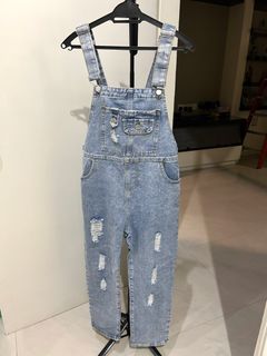 (Category: ) located in . Submitted by thirstythrift (Listing ID 1441633692, Image 1). Description: .