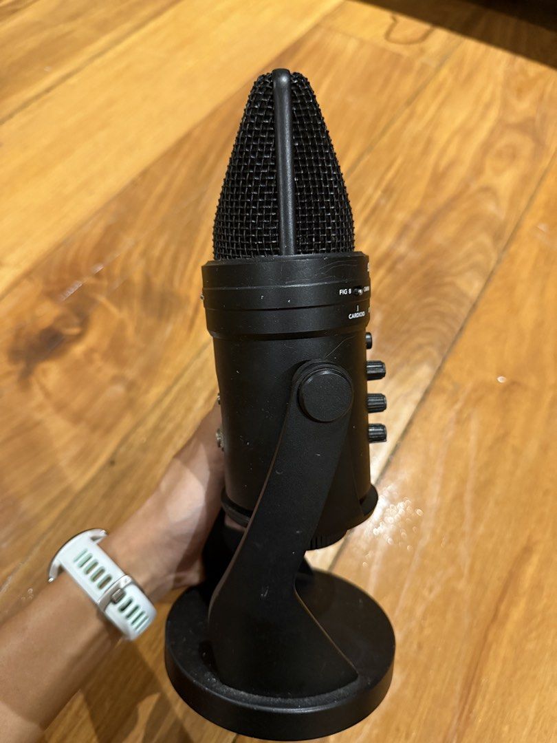 Samson gtrack pro usb mic (Category: Microphones) located in Manila. Submitted by cali.sil20 (Listing ID 1441713183, Image 2). Description: Selling my preloved samson gtrack pro bought from the US Meet up: Sm baliwag or *Taft avenue (around DLSU) *if taft avenue, i’m only available on monday and tuesday because of class schedule Open for delivery like lbc or lalamove as well (open for vc) Inclusions Mic Stand Does not come with: Microphone adapte