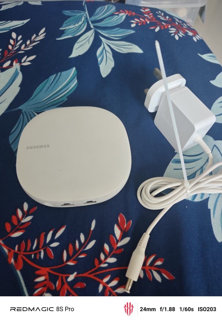 Samsung SmartThings Hub with Power Adapter472082634569820160