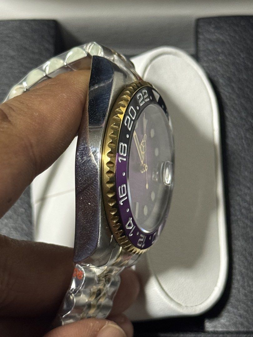 Seiko Mod Marine Master 2 tone 40mm, Men's Fashion, Watches ...