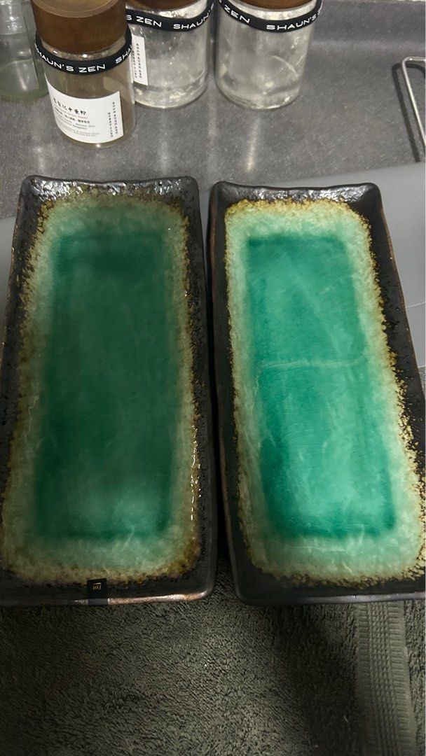 Set of 2 long plates
