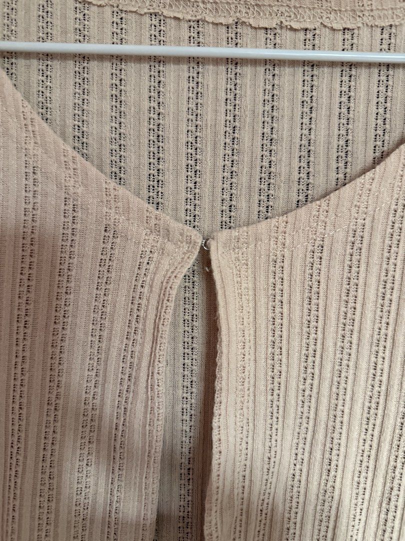 SHEIN DAZY Drop Shoulder Open Front Jacket - Apricot/Nude/Light Brown (Category: Longsleeves) located in Antipolo. Submitted by mayadcx (Listing ID 1441645242, Image 3). Description: 🌠 loc: antipolo city, rizal 🌠 mop: gcash 🌠 mod: lalamove (sdd) or ggx or j&t.