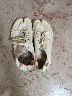 （分類：）位於 。 由 vaundyman 提交（商品編號 1441738075，圖片 1）。簡介： 。