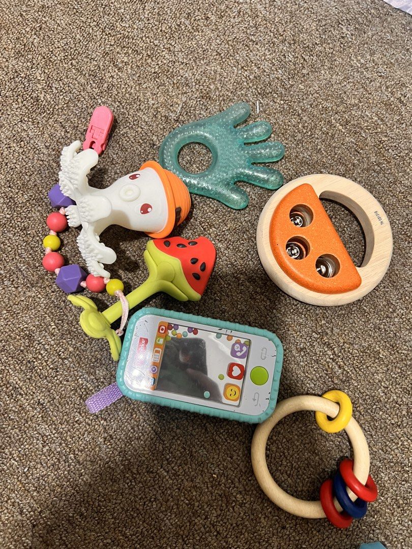 Teether baby Toys (Category: Soothers & Pacifiers) located in Cainta. Submitted by 4k.clothing (Listing ID 1441629181, Image 1). Description: All original brand you can serch the price in Google.