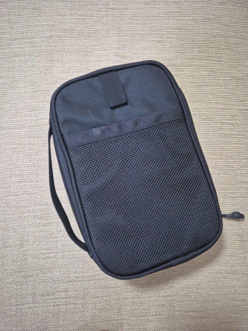 Thule Subterra PowerShuttle Tech Travel Organizer Pouch472001930289500162