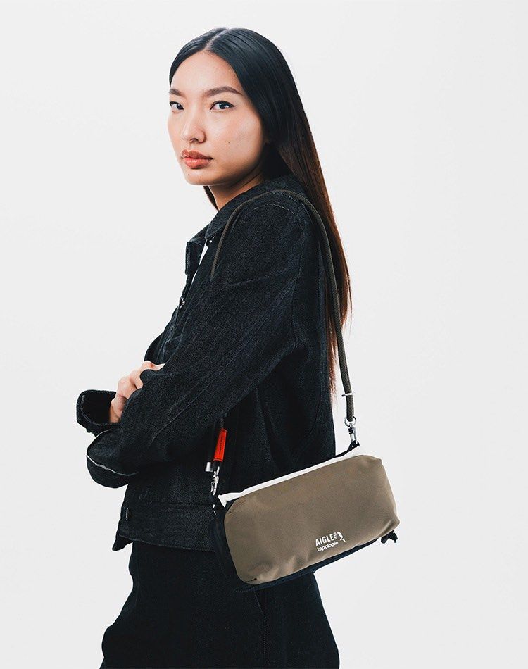 Topologie Bag x Aigle Collab (Preorder) (Category: Sling Bags) located in Manila. Submitted by designerarchives.ph (Listing ID 1441734225, Image 2). Description: Dimensions: 23 x 10 x 6.3cm Middle compartment can carry 500mL to 1000mL I have a catalog if interested :) •Eta: 7-10 days •50% dp required •Buyer will shoulder local sf •No return/refund/exchange of size Shipping: NCR - Grab/Lalamove Provincial - LBC.