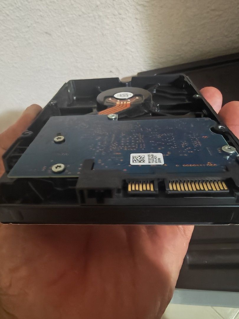 Toshiba 1TB HDD 3.5"472315826767800322