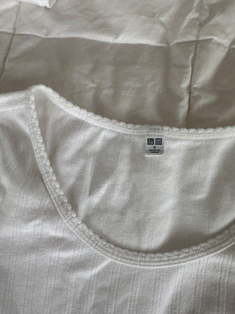 Uniqlo White Pointelle TShirt Crop (Category: Shirts) located in Calamba. Submitted by naturesfield (Listing ID 1441669738, Image 2). Description: .