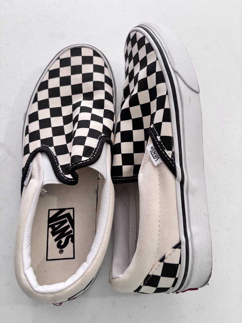 Unisex Vans original shoes (Category: Sneakers) located in Quezon City. Submitted by miss.fullmoon (Listing ID 1441588937, Image 2). Description: Size US Men 7.5 Women 9.