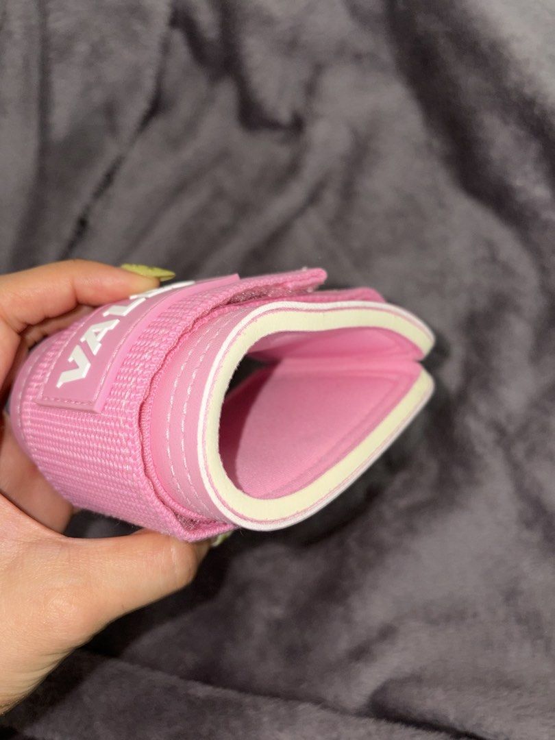 Valeo pink ankle straps (Category: Weights & Dumbbells) located in Quezon City. Submitted by declutteringgn (Listing ID 1441775052, Image 3). Description: Never been used RFS too thick for me.