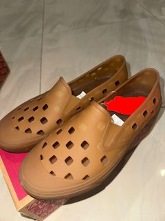 (Category: ) located in . Submitted by 4iying (Listing ID 1441759347, Image 1). Description: .