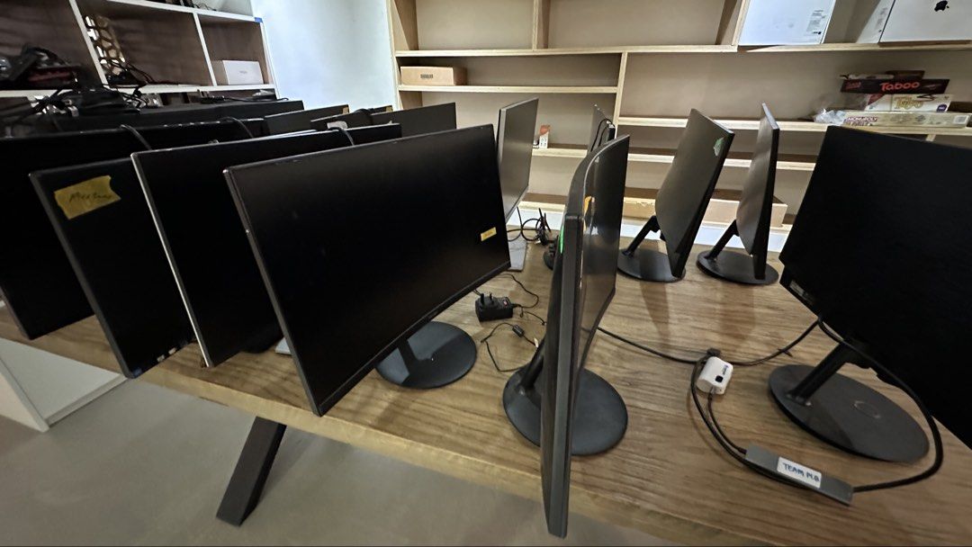 Various 24inch screen471971669895424002