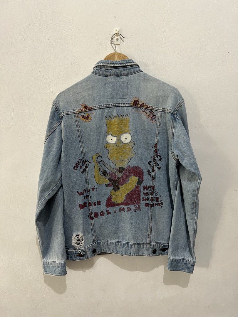 Vintagw Levis X Simpson (Category: Activewear) located in Bacoor. Submitted by basicthrift (Listing ID 1441586931, Image 3). Description: Rare levis denim jacket Excellent condi Medium size Pm for.