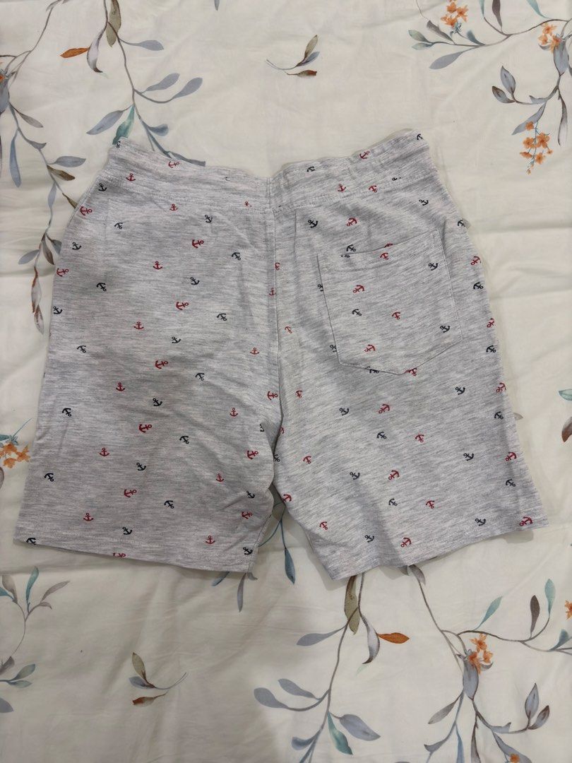 Volcom Shorts - Anchor Print & Camo (Category: Shorts) located in Caloocan City. Submitted by foundagain (Listing ID 1441658842, Image 3). Description: two pairs of shorts included both size M used rfs decluttering payment first before shipping (gcash).