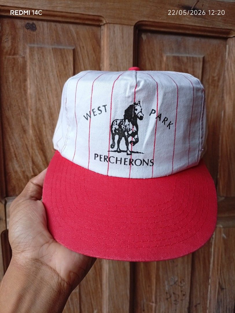 VTG WEST PARK PECHERONS PINSTRIPES SNAPBACK CAP (Category: Caps & Hats) located in Naga. Submitted by bonethugz1822 (Listing ID 1441731224, Image 1). Description: 350+sf Verygood condition No issue Twilling.
