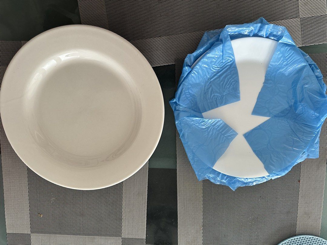 White Ceramic Dinner Plates 8 pcs