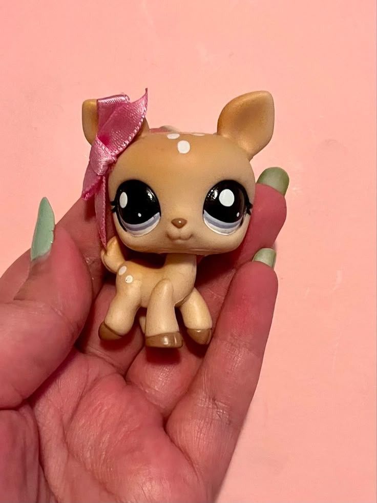 WTB ISO LPS Littlest Pet Shop Deer (Category: Figurines & Statues) located in Quezon City. Submitted by killarmon (Listing ID 1441620553, Image 1). Description: looking for lps deer for buy 🥰.