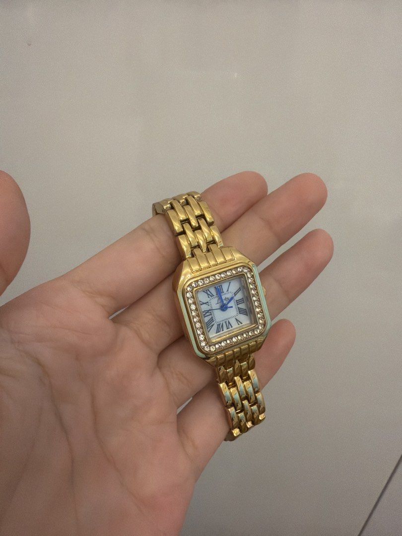 WTS LFB GOLD WATCH (Category: Watches) located in Singapore. Submitted by rosyposeys03434 (Listing ID 1441764521, Image 1). Description: .