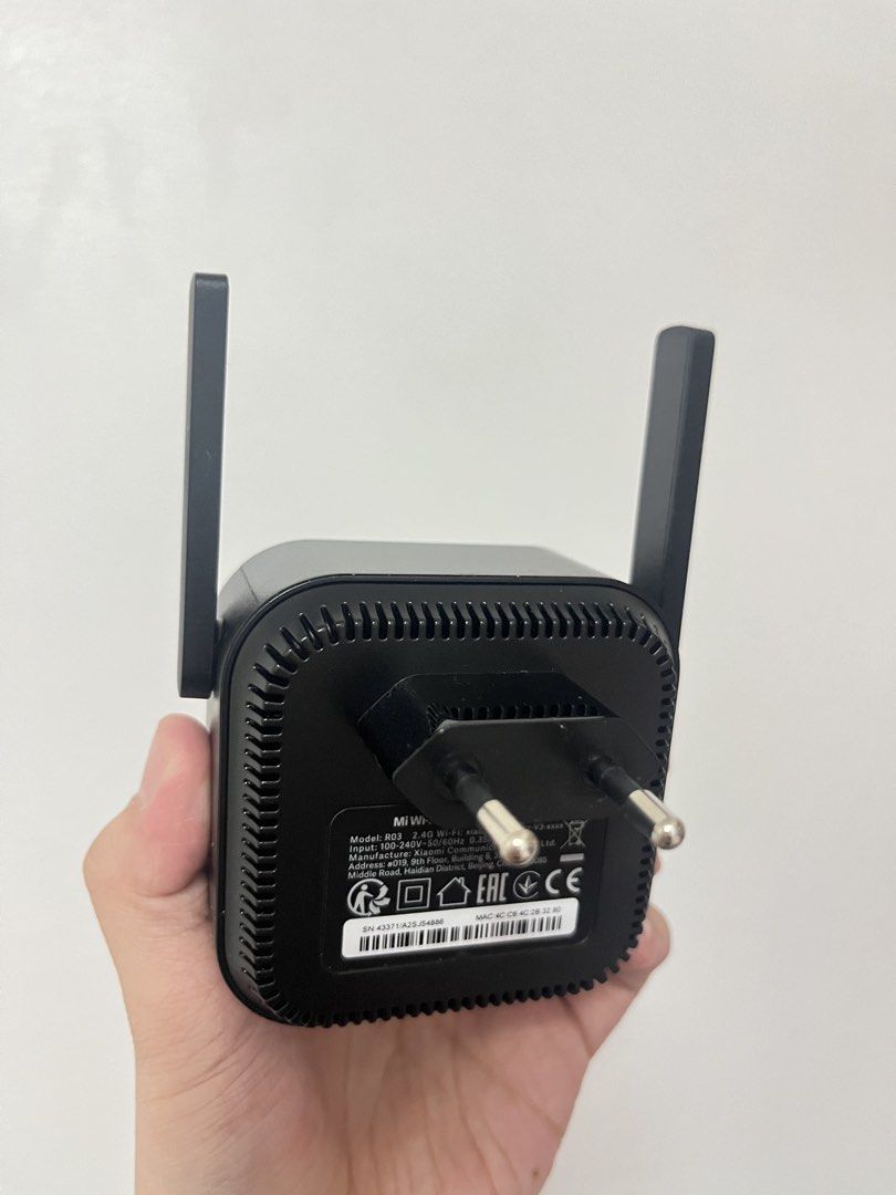 Xiaomi Mi Wi-Fi Range Extender Pro (Category: Networking) located in Manila. Submitted by prelovedbycari (Listing ID 1441709522, Image 2). Description: - Xiaomi Mi Wi-Fi Range Extender Pro (Black) - Boosts and extends your Wi-Fi signal - Plugs directly into a wall socket - Easy setup and use - Improves Wi-Fi coverage in more rooms.