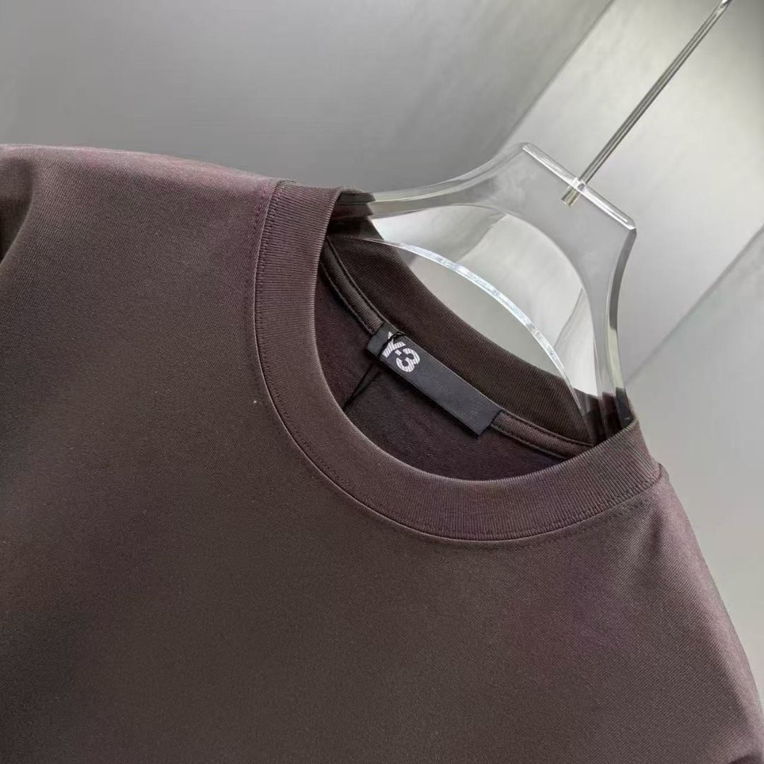 Yohji Yamamoto's latest summer short-sleeved shirts (Category: Tshirts & Polo Shirts) located in Singapore. Submitted by asingaporecity (Listing ID 1441684800, Image 3). Description: .