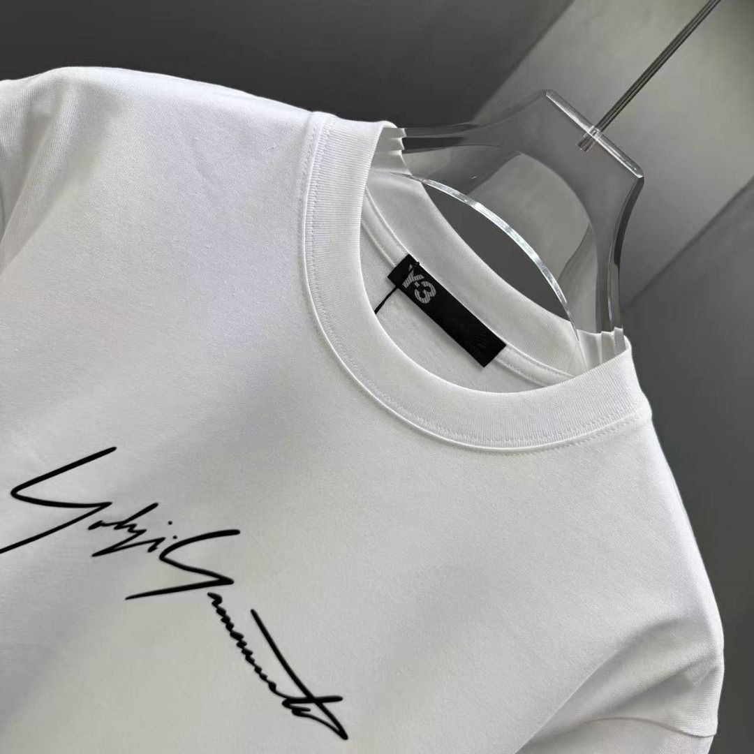 Yohji Yamamoto's latest summer short-sleeved shirts (Category: Tshirts & Polo Shirts) located in Singapore. Submitted by asingaporecity (Listing ID 1441685007, Image 3). Description: ：S M L XL XXL.