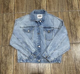 (Category: ) located in . Submitted by urban.vintage (Listing ID 1441720141, Image 1). Description: .