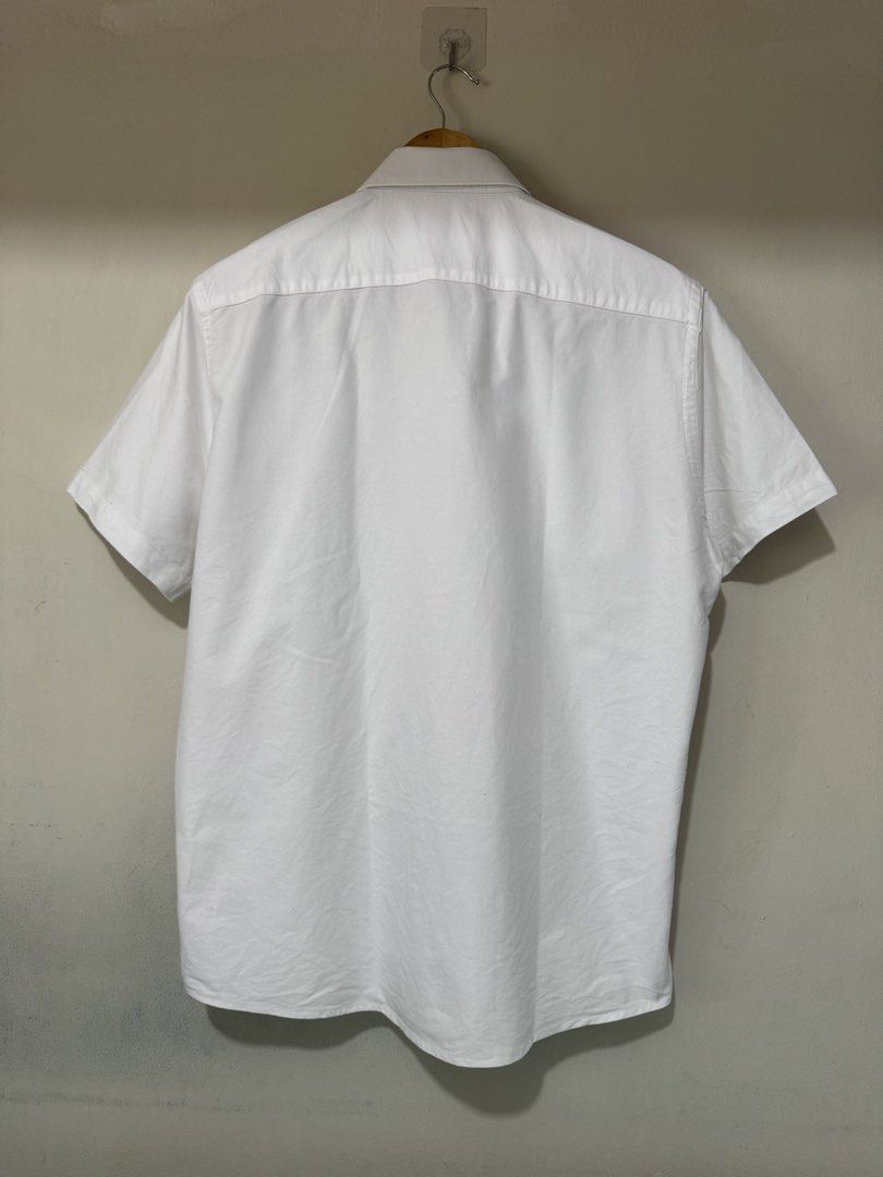 ZARA MAN WHITE SHORT SLEEVE POLO (Category: Formal Shirts) located in Pasig City. Submitted by _king.declutter (Listing ID 1441660103, Image 3). Description: FOR SALE ONLY NO SWAP OR TRADE🚩 ZARA MAN SHORT SLEEVE POLO WHITE MEDIUM-LARGE GOOD CONDITION 999 ONLY 2500 ORIGINAL PRICE DELIVERY VIA LALAMOVE GRAB TOKTOK J&T LBC PICK UP MEET UP ORTIGAS PASIG ONLY .