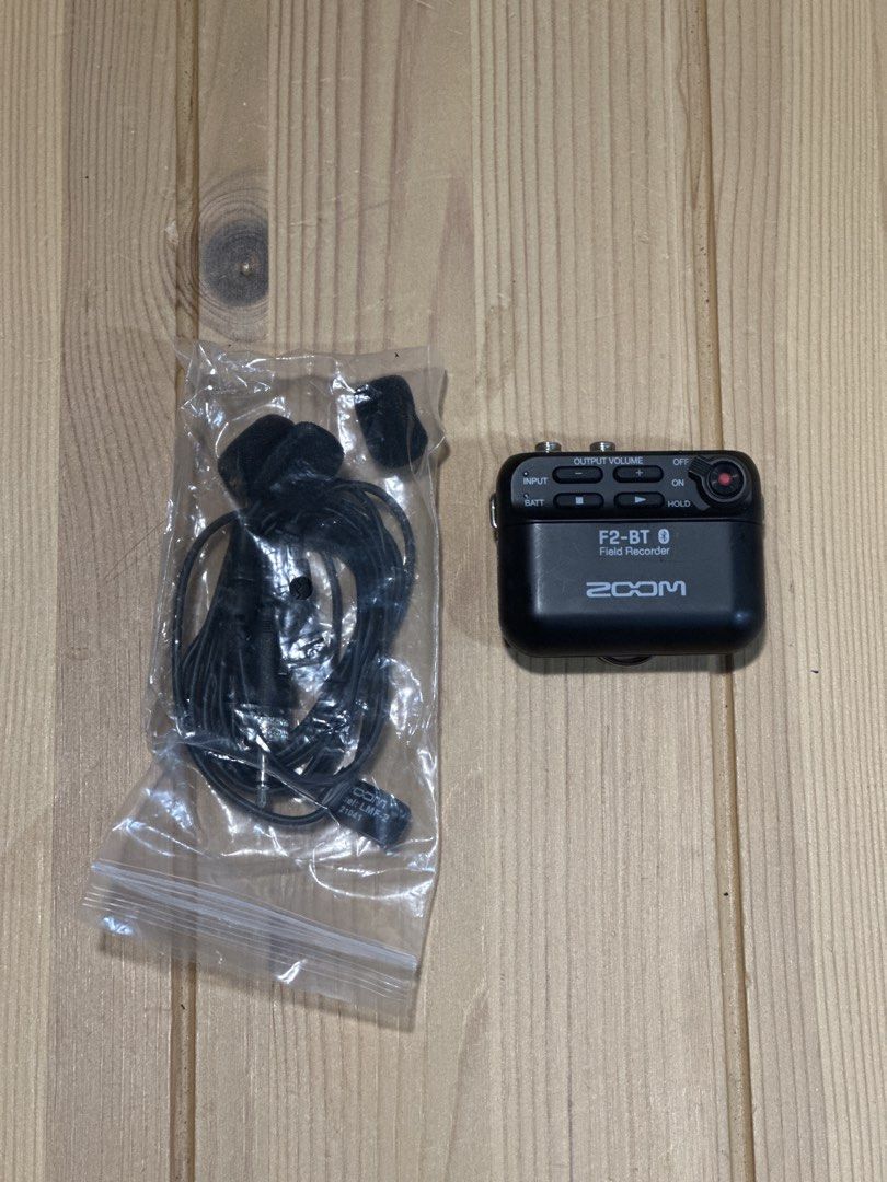ZOOM F2-BT Field Recorder with Lavalier Microphones
