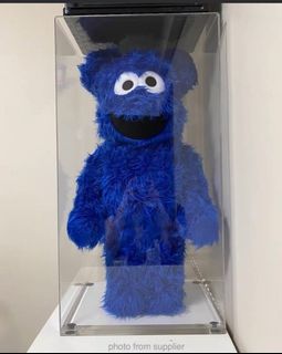 (Category: ) located in . Submitted by bearbrick_fanatics (Listing ID 1446887732, Image 1). Description: .