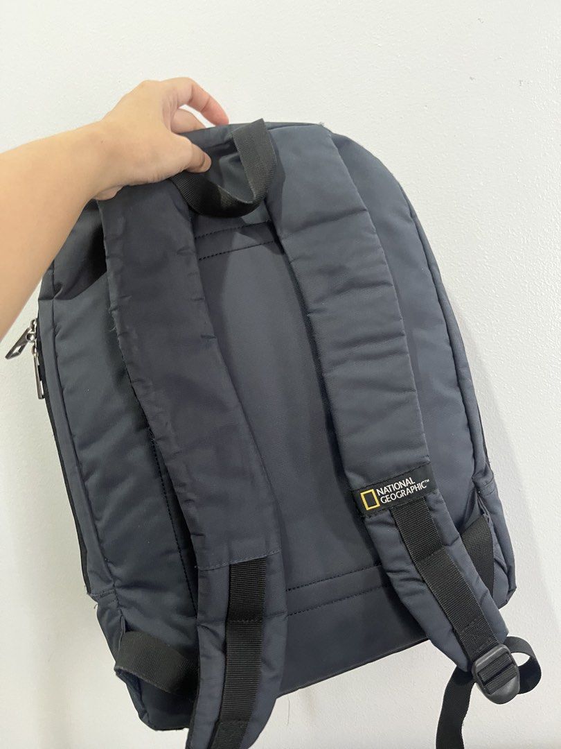 13-inch laptop bag (Category: Laptop Bags & Sleeves) located in Quezon City. Submitted by jnapreloved (Listing ID 1446727415, Image 3). Description: Original bag, mall quality Sleek bag / not bulky (my fave) Many compartments Issue: damaged zipper (see last photo), needs repair RFS: no longer used Lalamove fee to be shouldered by buyer Loc: Cubao near Gateway.