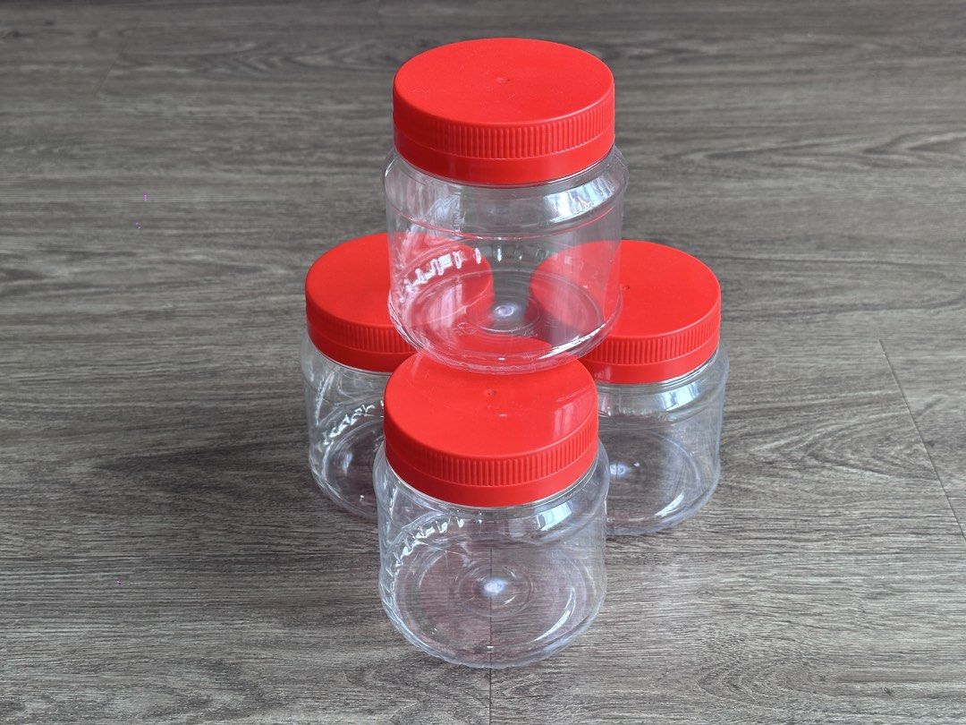 4x Clear Plastic Storage Jars with Lids For Sale