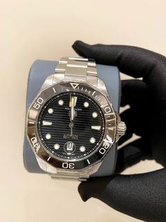 (Category: ) located in . Submitted by watchluxury888 (Listing ID 1446828861, Image 1). Description: .