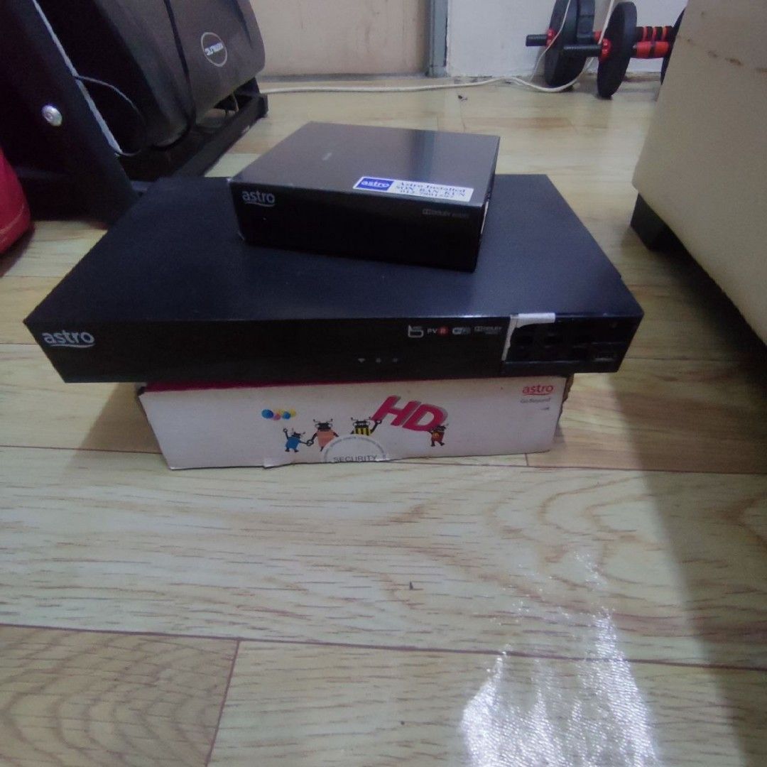 2 biji Astro Beyond Decoder PVR (Category: Media Streamers & Hubs) located in Rawang. Submitted by hanmalik (Listing ID 1446830678, Image 1). Description: 2 biji decoder astro. 1 biji astro beyond. 1 biji astro biasa. Both RM80 Item seperti dalam gambar. Pm 0️⃣1️⃣4️⃣9️⃣6️⃣0️⃣8️⃣7️⃣7️⃣2️⃣.