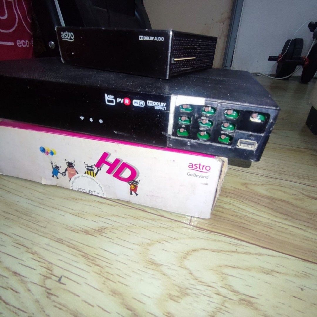 2 biji Astro Beyond Decoder PVR (Category: Media Streamers & Hubs) located in Rawang. Submitted by hanmalik (Listing ID 1446830678, Image 3). Description: 2 biji decoder astro. 1 biji astro beyond. 1 biji astro biasa. Both RM80 Item seperti dalam gambar. Pm 0️⃣1️⃣4️⃣9️⃣6️⃣0️⃣8️⃣7️⃣7️⃣2️⃣.