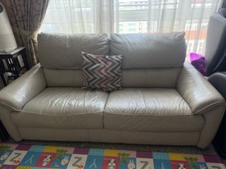 (Category: ) located in . Submitted by lisasri (Listing ID 1446759468, Image 1). Description: .