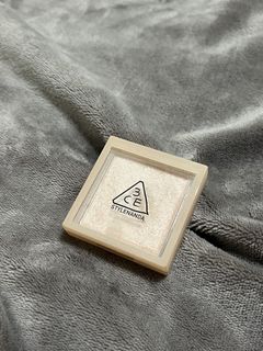 由 zixxy (刊登 ID 1446899414，圖片 1) 提交，位於 的 (類別：)，說明：。