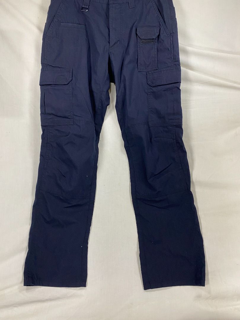 5.11 TACTICAL MULTI-POCKET CARGO PANTS - SIZE 32 (Category: Jeans) located in Antipolo. Submitted by canadafindss (Listing ID 1446882413, Image 3). Description: Visit & Follow Canada Finds for premium thrift, streetwear, vintage, and branded activewear from Canada 🇨🇦 More items posted regularly: https://www.carousell.ph/ph/u/canadafindss 5.11 TACTICAL MULTI-POCKET CARGO PANTS - SIZE 32 Gear up with these heavy-duty, authentic 5.11 Tactical carg