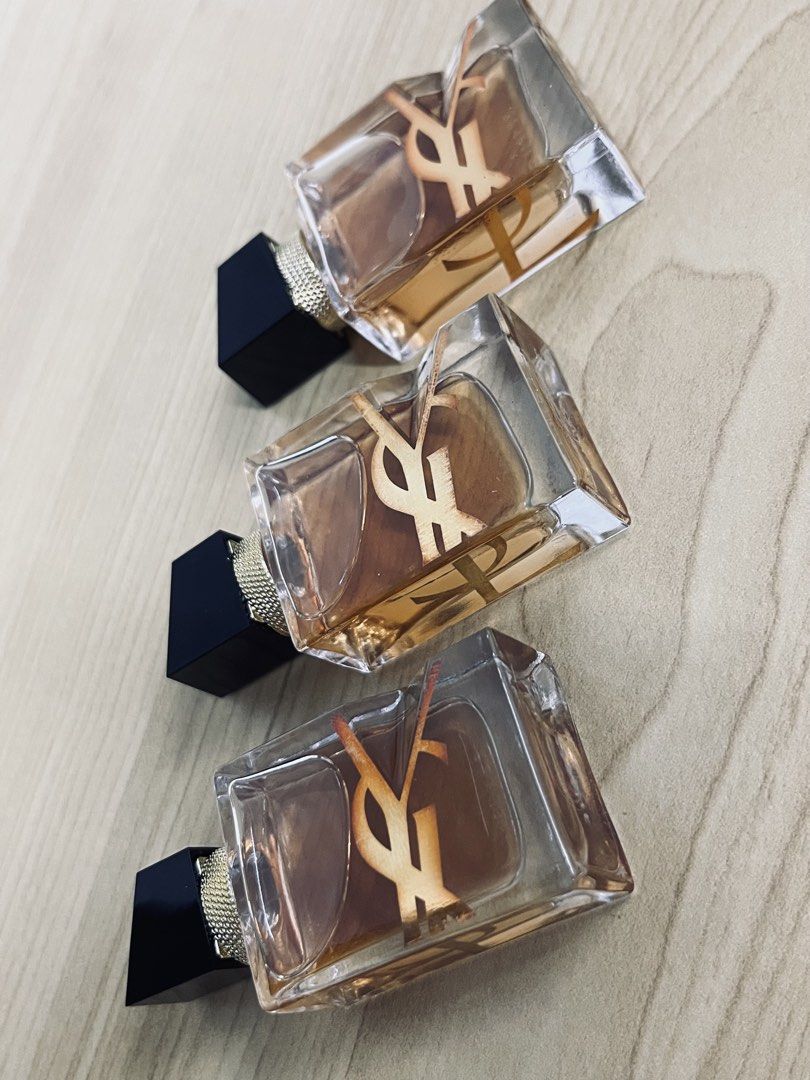 7.5ml Ysl Libre EDP mini Perfume (Category: Fragrance & Deodorants) located in Subic. Submitted by mitch_0507 (Listing ID 1446759563, Image 1). Description: Scent: Lavender + Orange Blossom + Vanilla + Musk Vibe: Baddie, confident, elegant, sweet pero fierce Best for: Date, night out, office na gusto mo ma-notice Longevity: 8hrs.