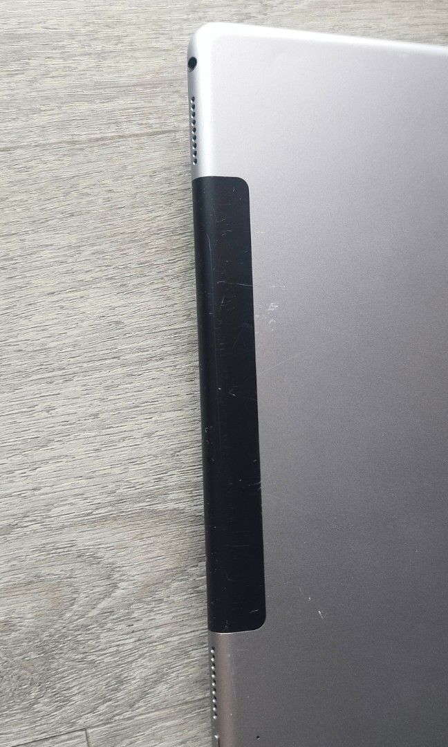 (Category: iPad) located in Singapore. Submitted by only.love.16 (Listing ID 1446741896, Image 3). Description: Fixed price , not nego $200 = iPad pro only • iPad Pro 12.9-inch (model: A1652), still in good condition. Ideal any daily general use • Built -in 128GB storage, offers ample storage space • Wi-Fi + 4G Cellular module – surfing the internet anytime & anywhere just insert a regular sim, no longer limited to use only on WIFI • Super large 
