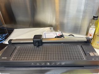 Laminator with Cutting Blade508897412241827840