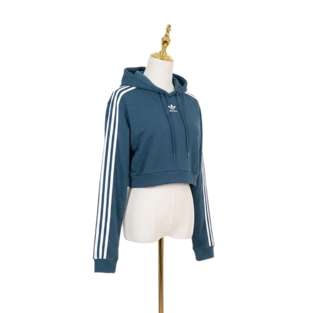 Adidas Cropped Sweater Hoodie (Category: Coats, Jackets and Outerwear) located in Taytay. Submitted by second_couturecache (Listing ID 1446838821, Image 2). Description: Reworked, hindi halata. May sign of use and since used, manage your expectation. Dimension Width: 23 Inches Length: 13 Inches First to pay basis and payment first. Delivery shouldered by buyer: Lalamove, J&T, or Flash Express. No rush shipping. Location: Taytay, Rizal.